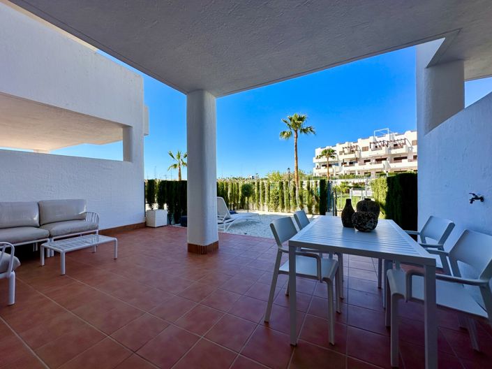 Image No.25-2 Bed Property for sale