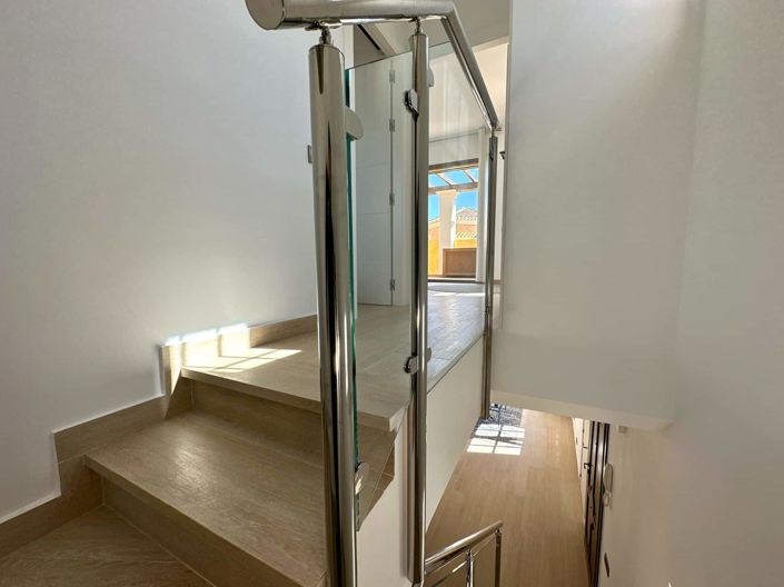 Image No.43-4 Bed Property for sale