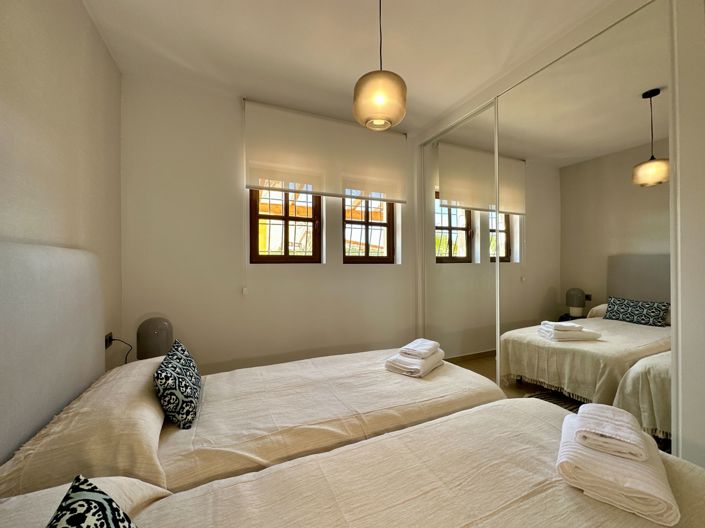 Image No.51-4 Bed Property for sale