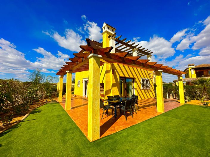 Image No.71-4 Bed Property for sale