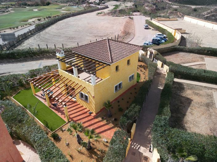 Image No.81-4 Bed Property for sale