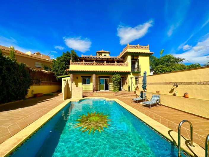 Image No.20-6 Bed Villa for sale