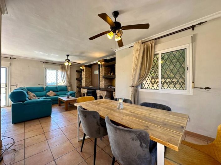 Image No.21-6 Bed Villa for sale