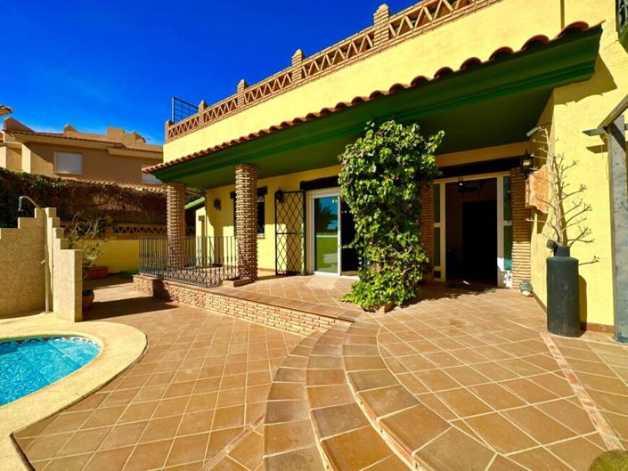 Image No.22-6 Bed Villa for sale