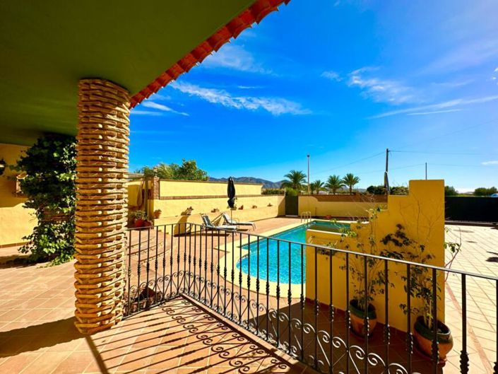 Image No.23-6 Bed Villa for sale