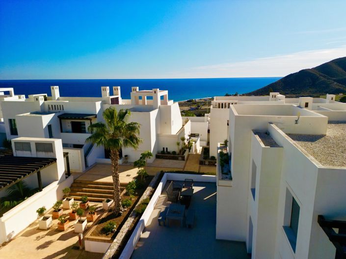 Image No.80-3 Bed Bungalow for sale