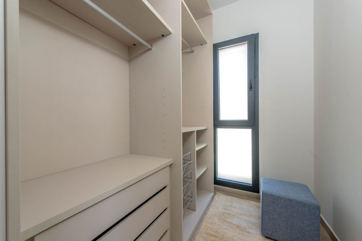 Image No.35-3 Bed Villa for sale