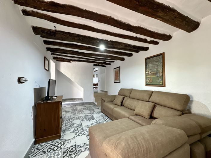 Image No.11-6 Bed Villa for sale