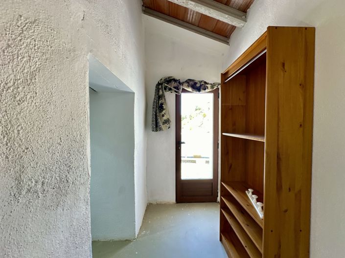 Image No.106-6 Bed Villa for sale