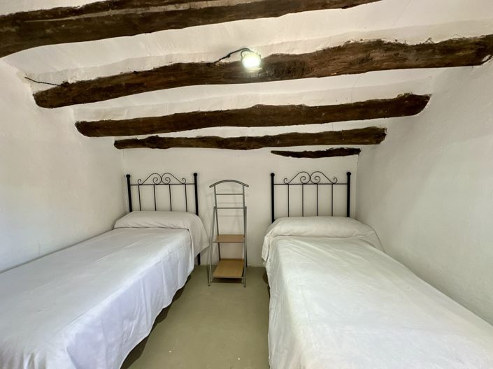 Image No.107-6 Bed Villa for sale