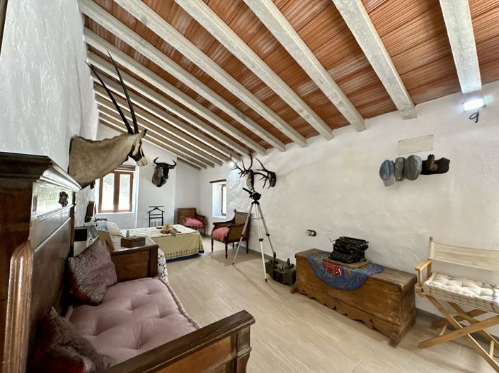 Image No.115-6 Bed Villa for sale