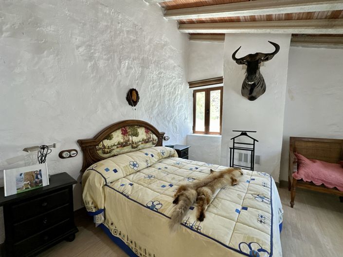 Image No.121-6 Bed Villa for sale