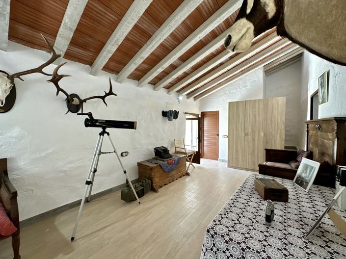 Image No.123-6 Bed Villa for sale