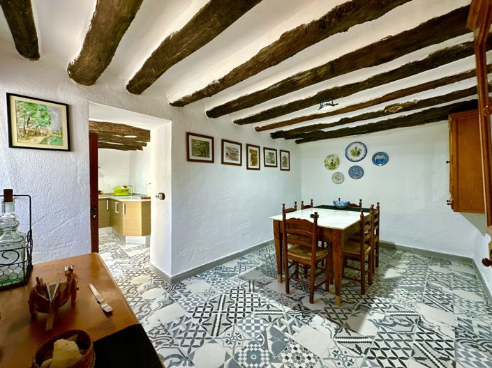 Image No.30-6 Bed Villa for sale