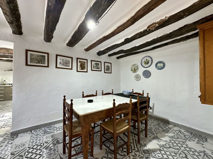 Image No.31-6 Bed Villa for sale