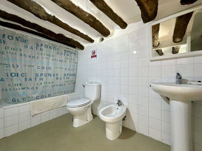 Image No.38-6 Bed Villa for sale