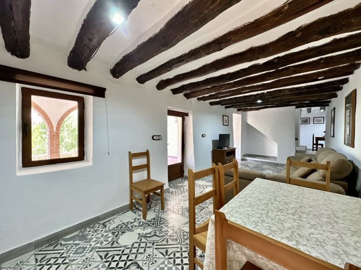 Image No.60-6 Bed Villa for sale