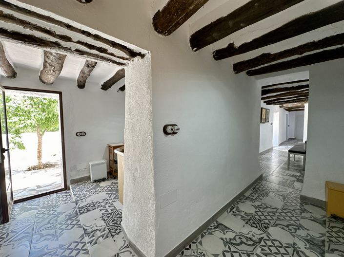 Image No.75-6 Bed Villa for sale