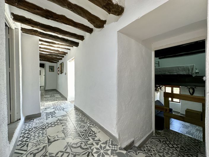 Image No.80-6 Bed Villa for sale