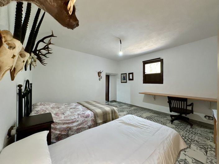 Image No.84-6 Bed Villa for sale