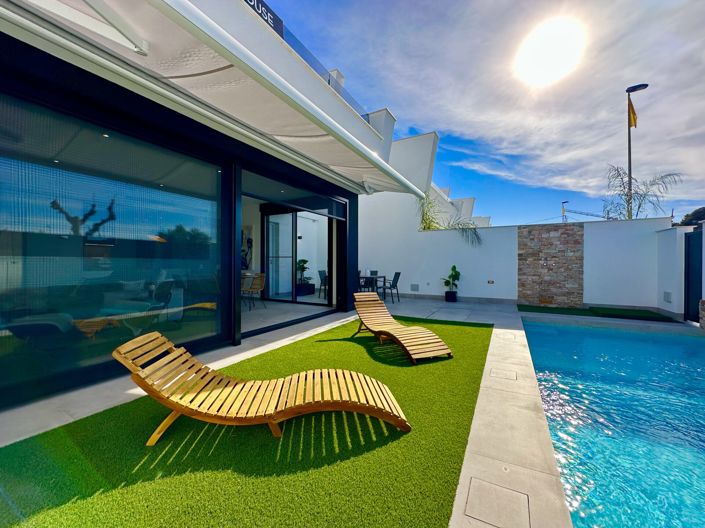 Image No.53-3 Bed Villa for sale