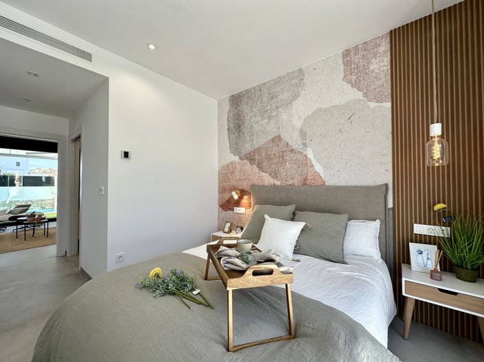 Image No.77-3 Bed Villa for sale