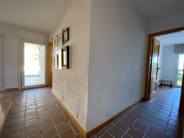 Image No.104-4 Bed Villa for sale