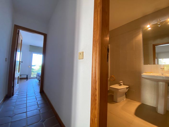 Image No.106-4 Bed Villa for sale