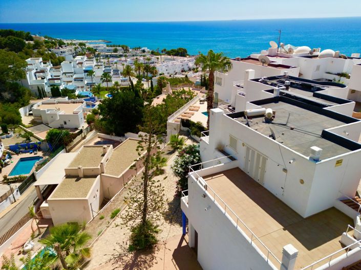 Image No.142-4 Bed Villa for sale