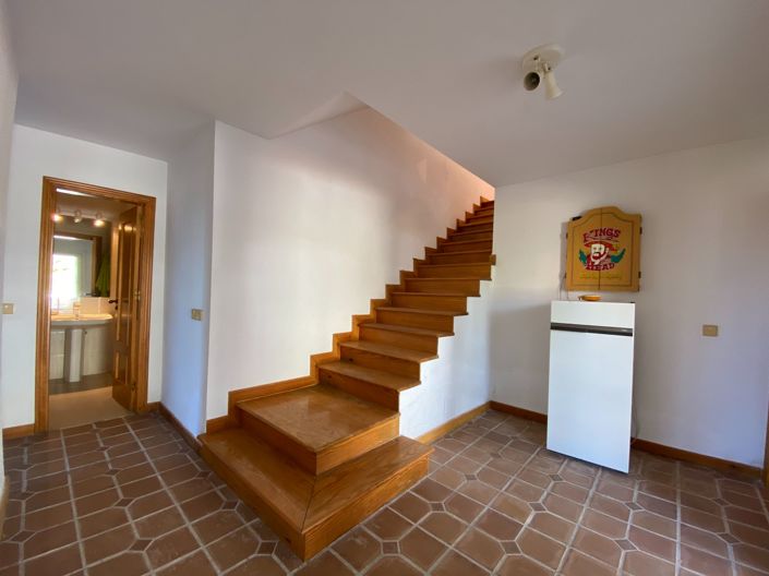 Image No.73-4 Bed Villa for sale