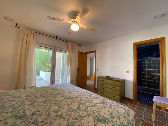 Image No.76-4 Bed Villa for sale