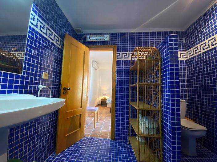 Image No.80-4 Bed Villa for sale