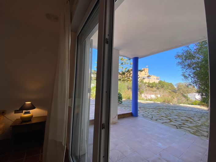 Image No.81-4 Bed Villa for sale