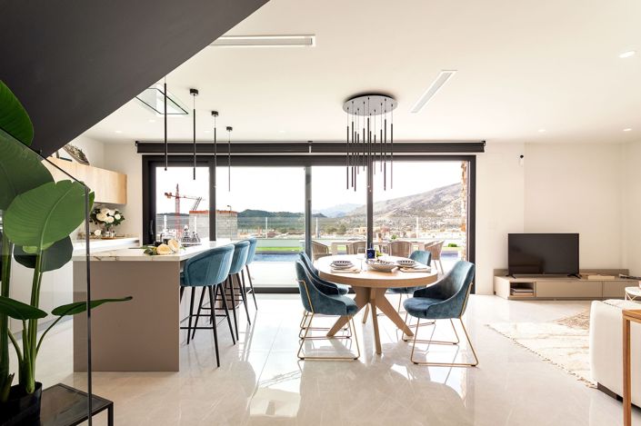 Image No.18-3 Bed Property for sale