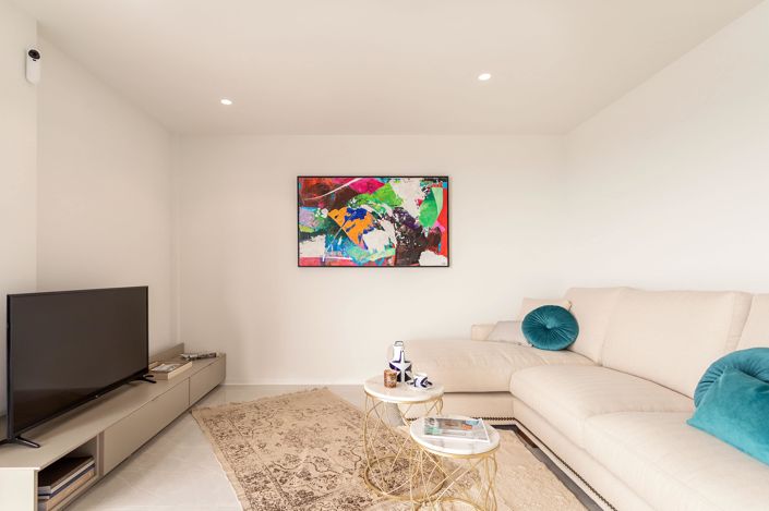 Image No.20-3 Bed Property for sale