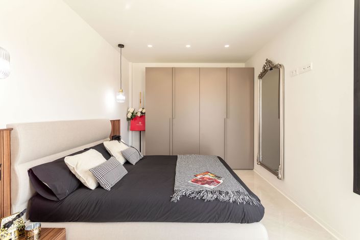 Image No.40-3 Bed Property for sale