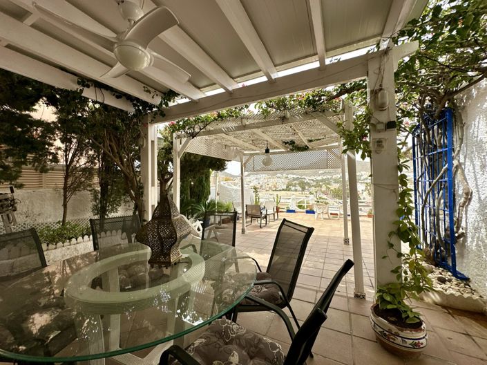 Image No.11-5 Bed Villa for sale