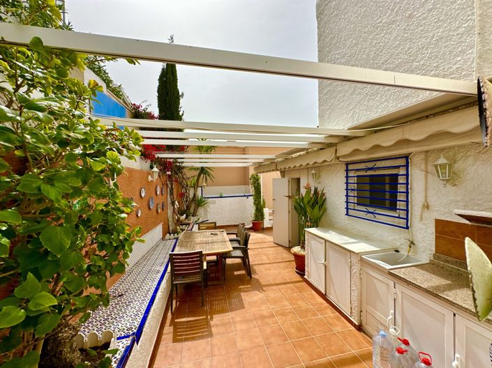 Image No.108-5 Bed Villa for sale