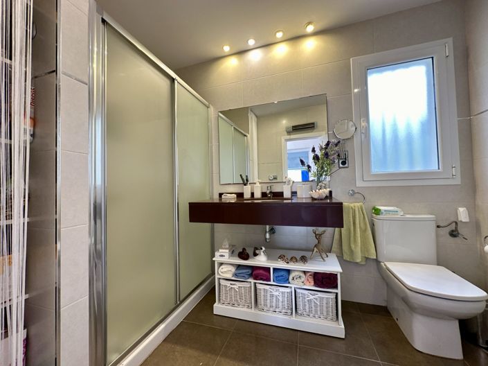 Image No.133-5 Bed Villa for sale