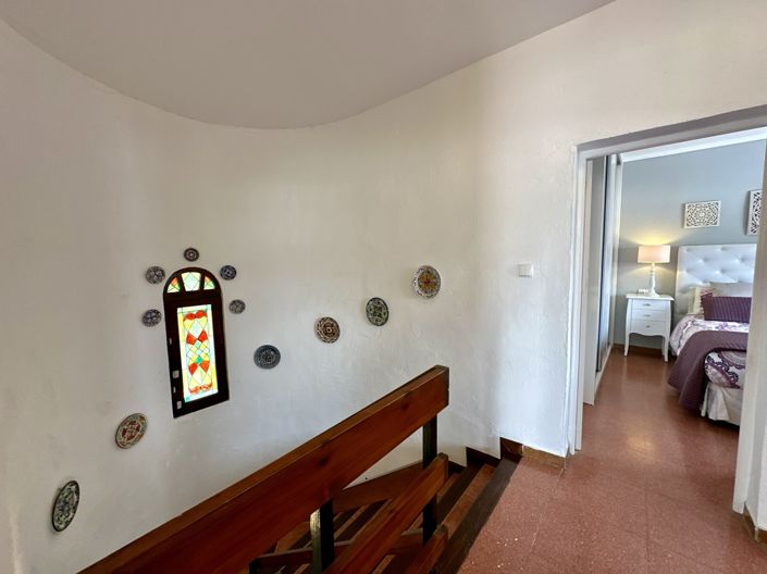 Image No.144-5 Bed Villa for sale