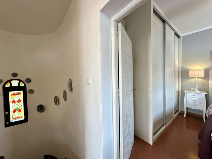 Image No.150-5 Bed Villa for sale