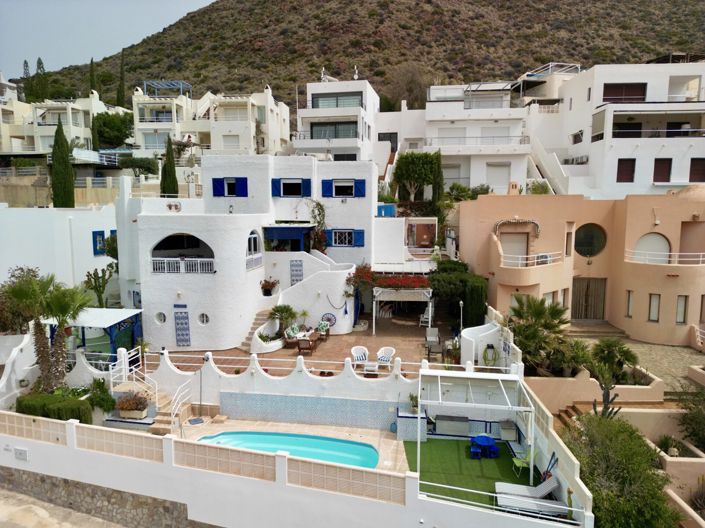 Image No.161-5 Bed Villa for sale