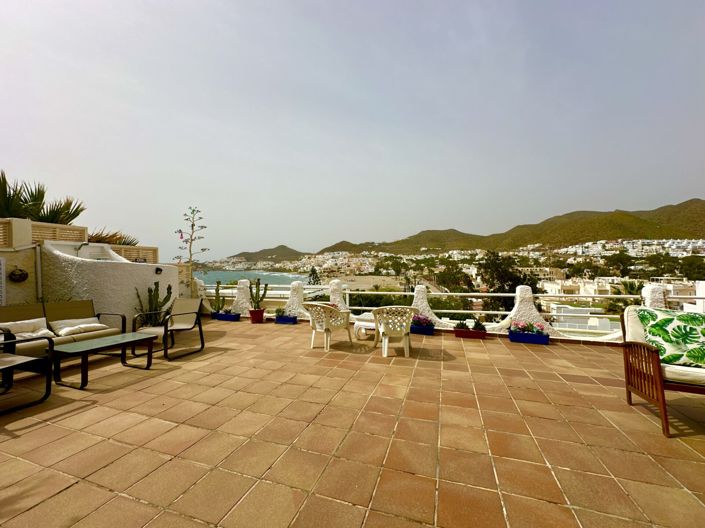 Image No.33-5 Bed Villa for sale