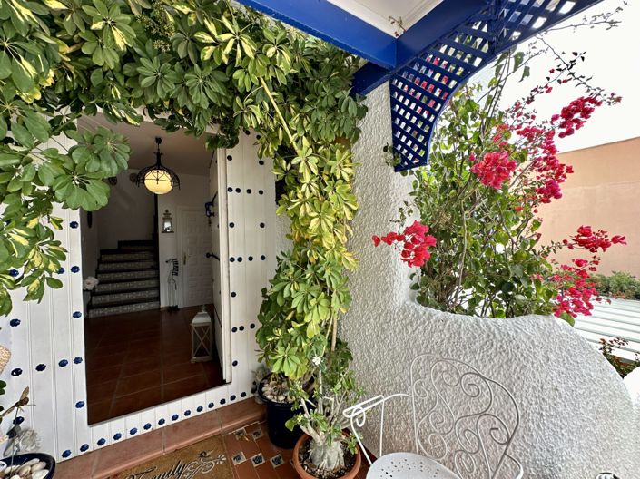 Image No.80-5 Bed Villa for sale