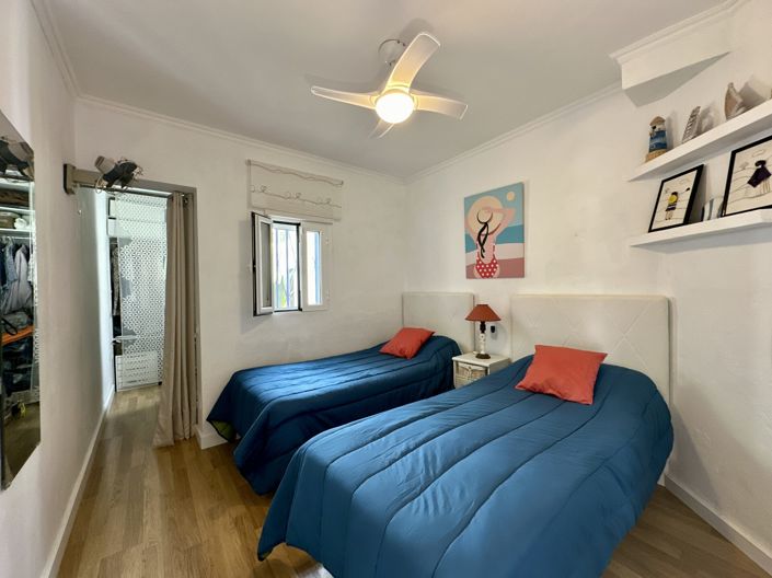 Image No.86-5 Bed Villa for sale