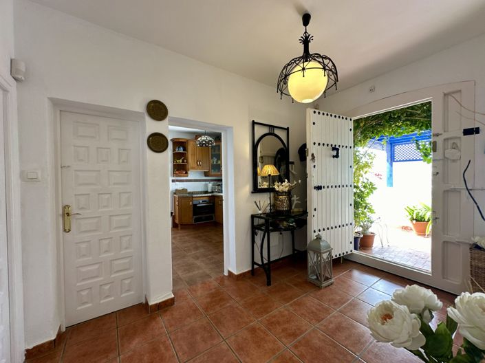 Image No.91-5 Bed Villa for sale