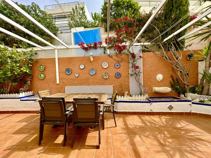 Image No.96-5 Bed Villa for sale