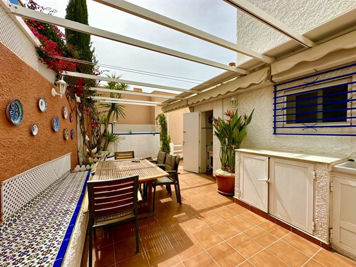 Image No.98-5 Bed Villa for sale