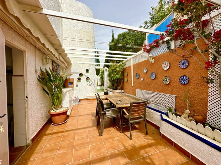 Image No.100-5 Bed Villa for sale