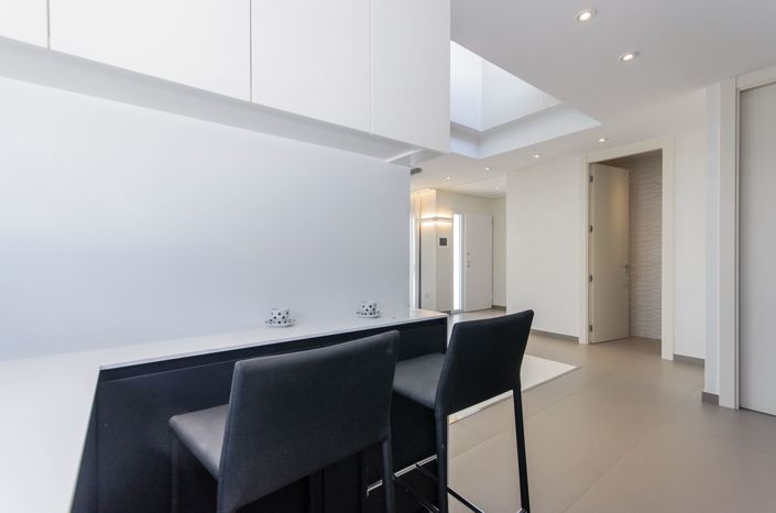 Image No.77-3 Bed Villa for sale